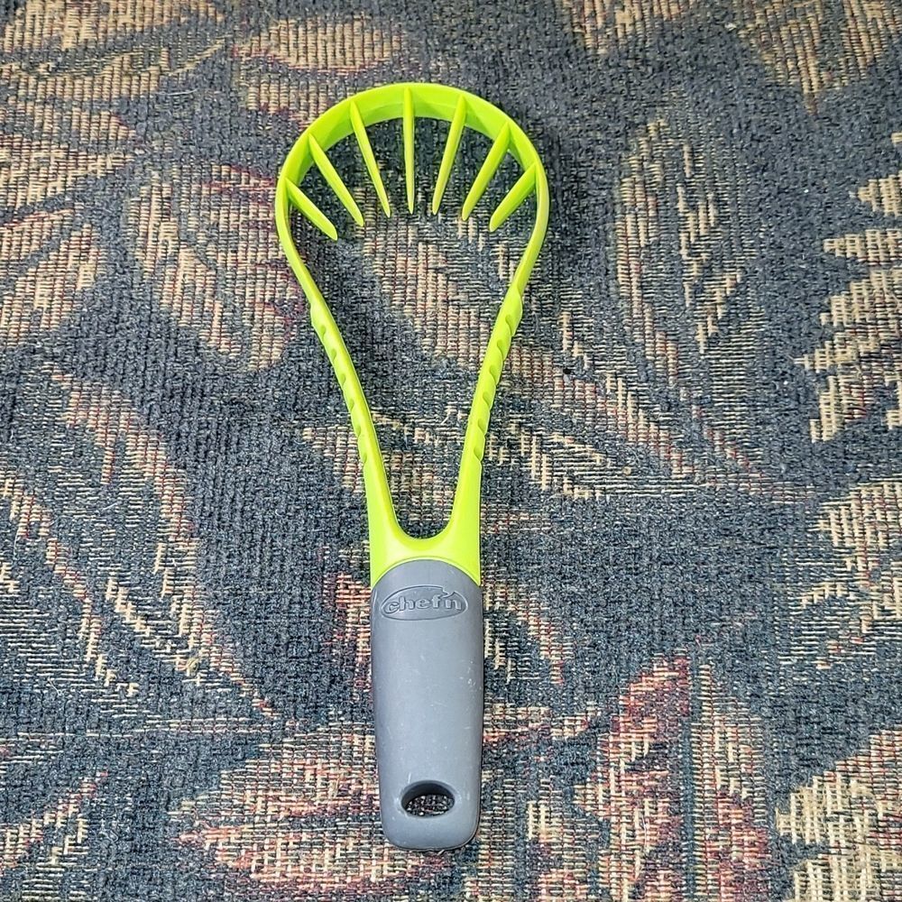 Chef'n Flexicado Flexible Avocado Slicer